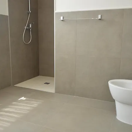 Blue Dream فندق مونسيليسي