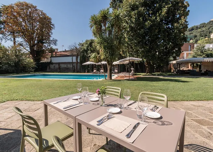 Blue Dream Отель Монселиче